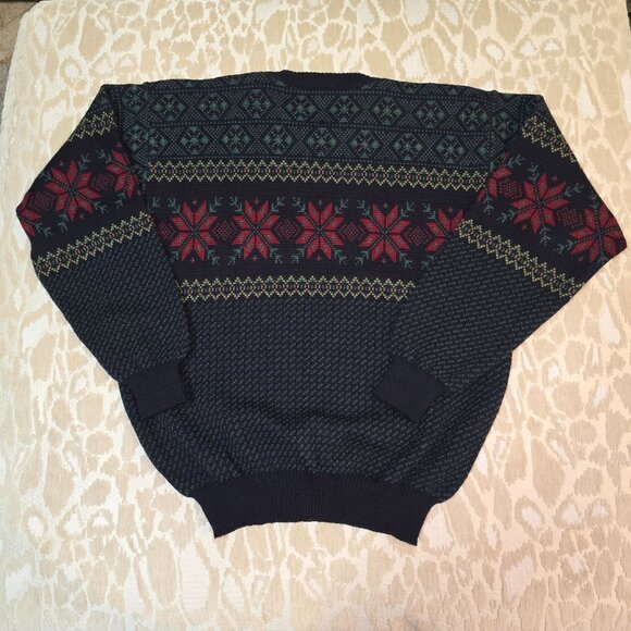 LL Bean Norwegian Snowflake Wool Sweater Ireland Navy W/ Red Green Size Large - Picture 6 of 6